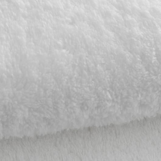 Brazilian Wax + Hybrid Lash Refill at Lemons To Lashes & Esthetics in Dallas, TX